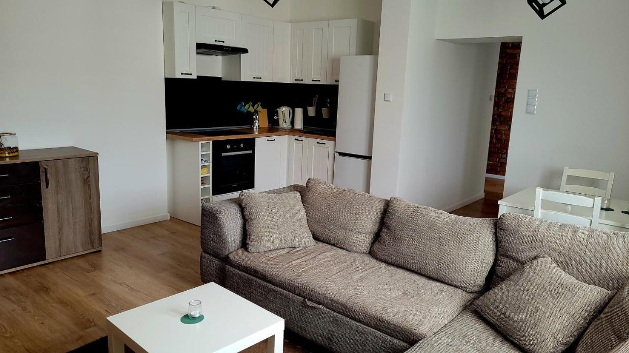Przytulny Apartament W Centrum Miasta Ketrzyn Exterior photo